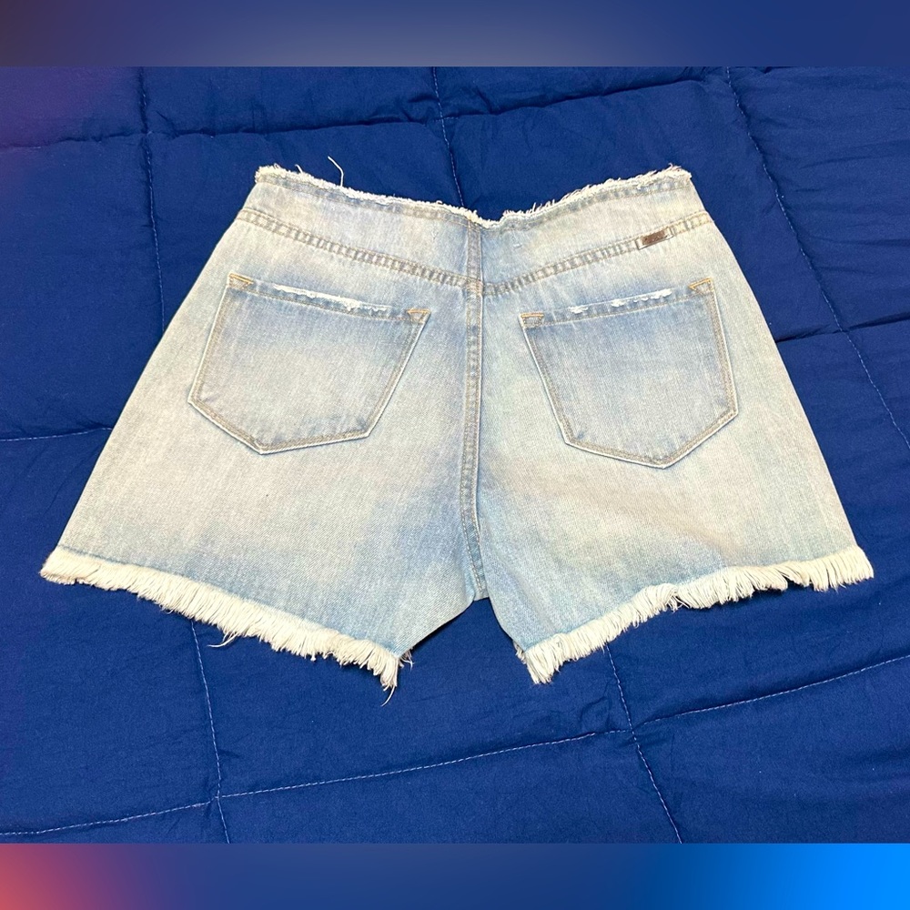 KanCan Distress Light Wash Denim 11" HIGH Rise Button Fly Cute Shortie Shorts S - Picture 2 of 14
